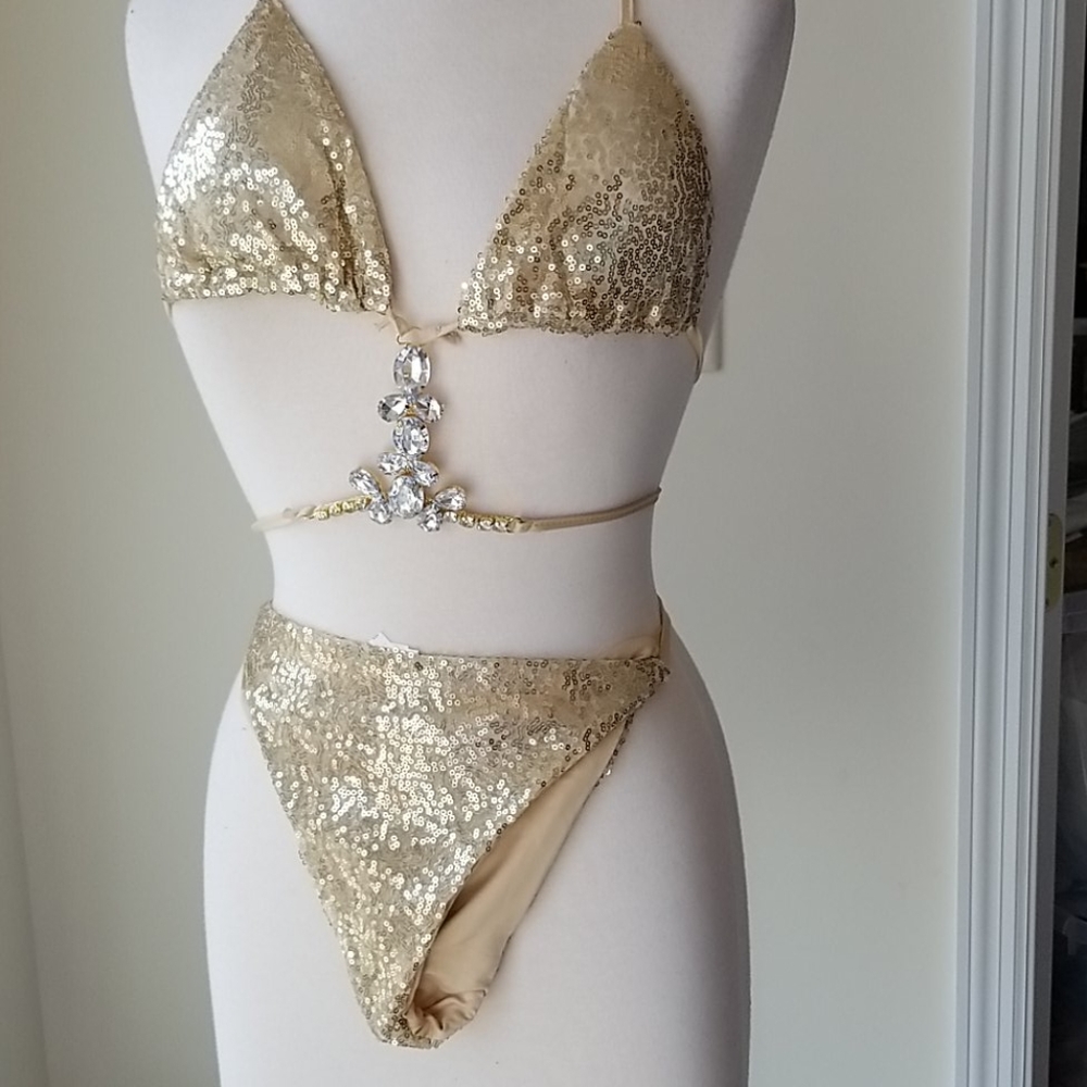 Sexy Crystal BlingBling Bikinis (Sun Bathing Only) - Picture 13 of 14